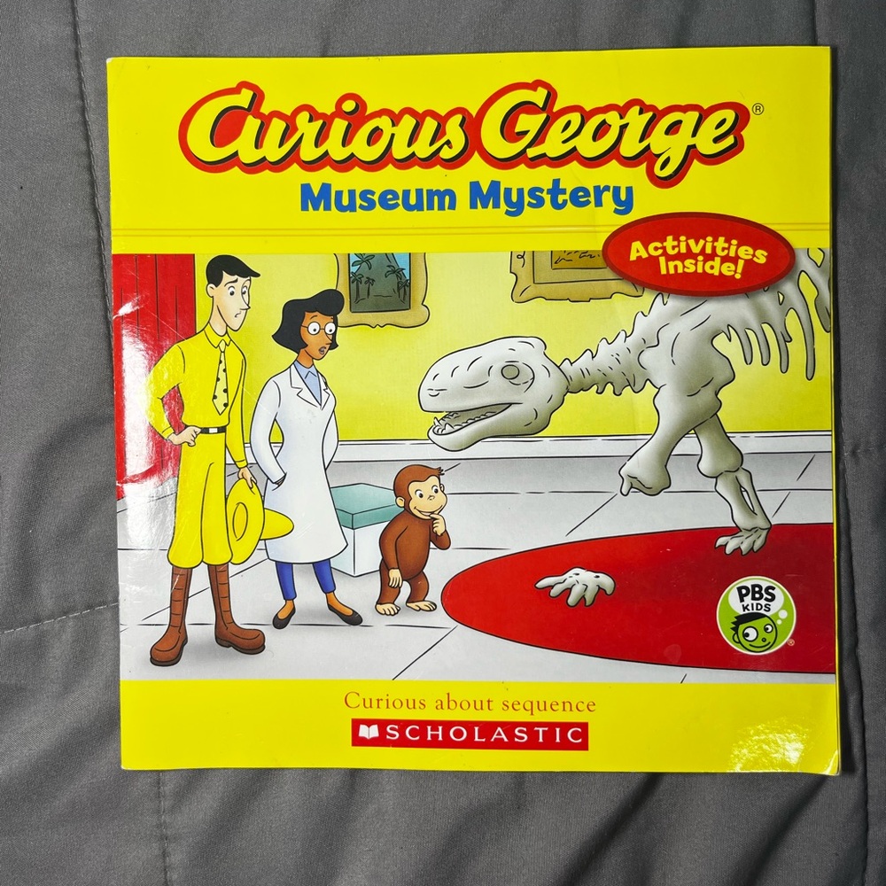 Curious George Museum Mystery CGTV‎ 8x8 2017 Trade Paperback by H. A. Rey